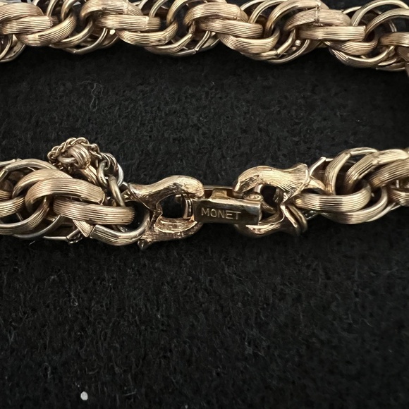 Vintage MONET Twisted Rope Chain Gold Tone Bracelet 1960's Size 6.5" - Picture 6 of 7